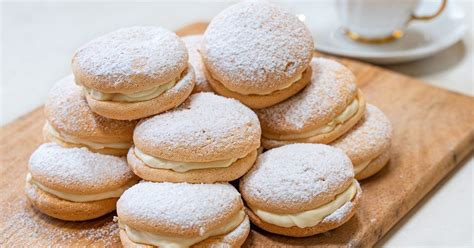 powder puffs for baking